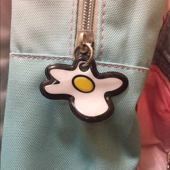 Delia’s Backpack - Picture 3 of 4